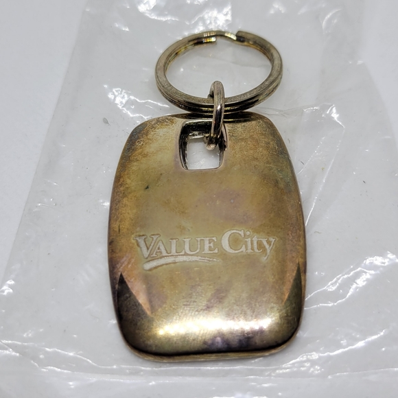 Vintage Value City Department Store Keychain - Picture 1 of 2